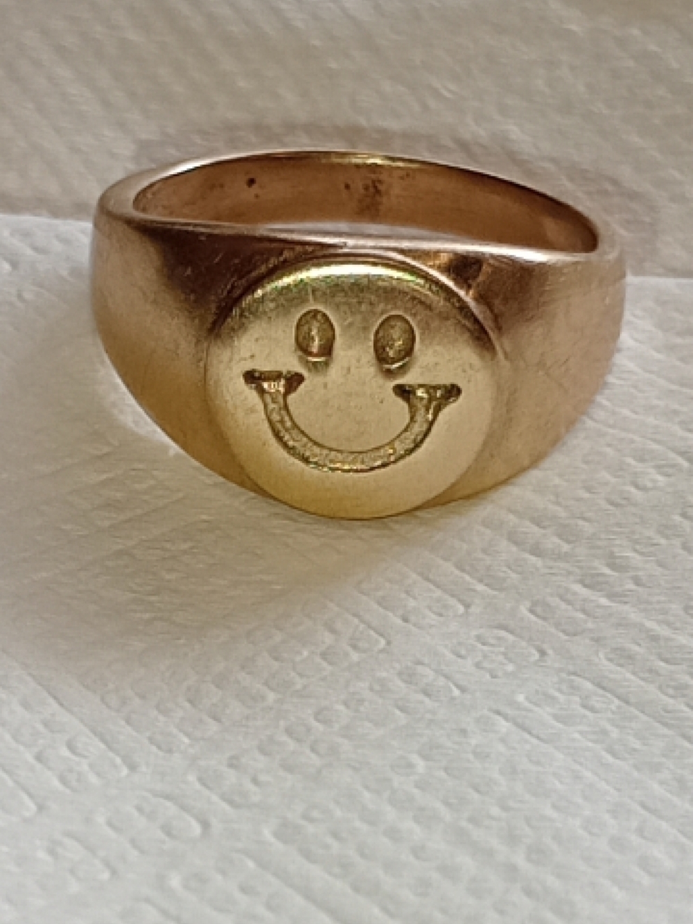 Ring Gold Tone Smiley Face Signet Ring/Unisex